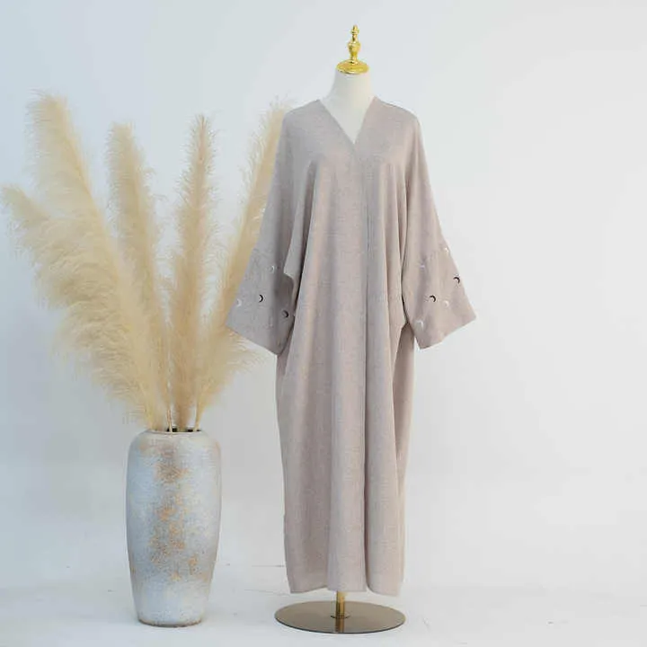 عبايات نسائيه ملونه , Colorful women's abayas