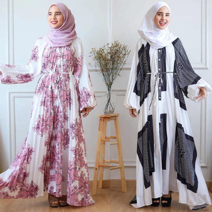 عبايات نسائيه انيقه - Elegant women's abayas