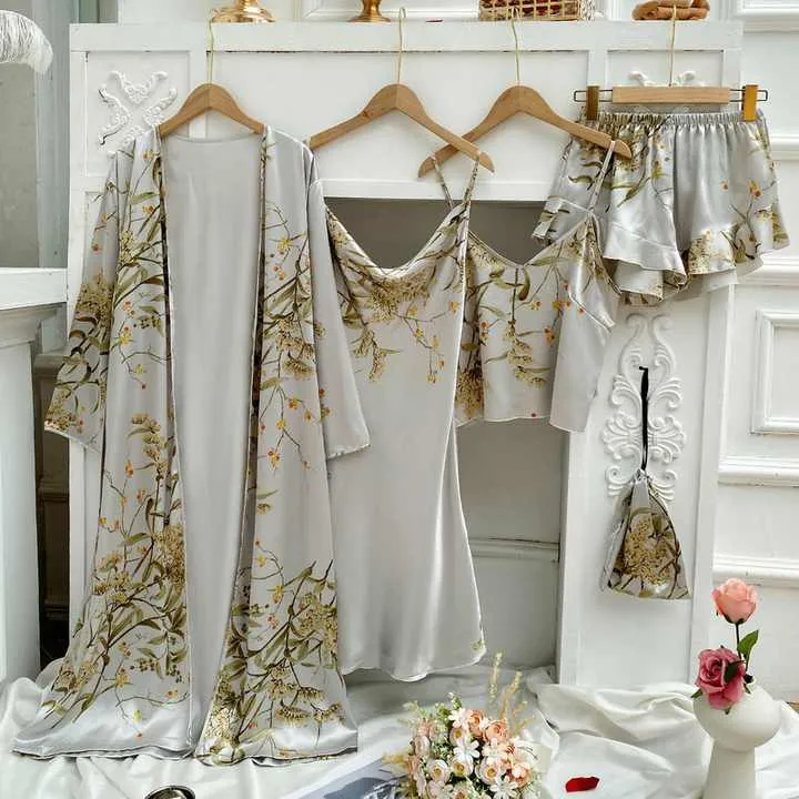 بدلات نوم نسائيه , Women's sleepwear