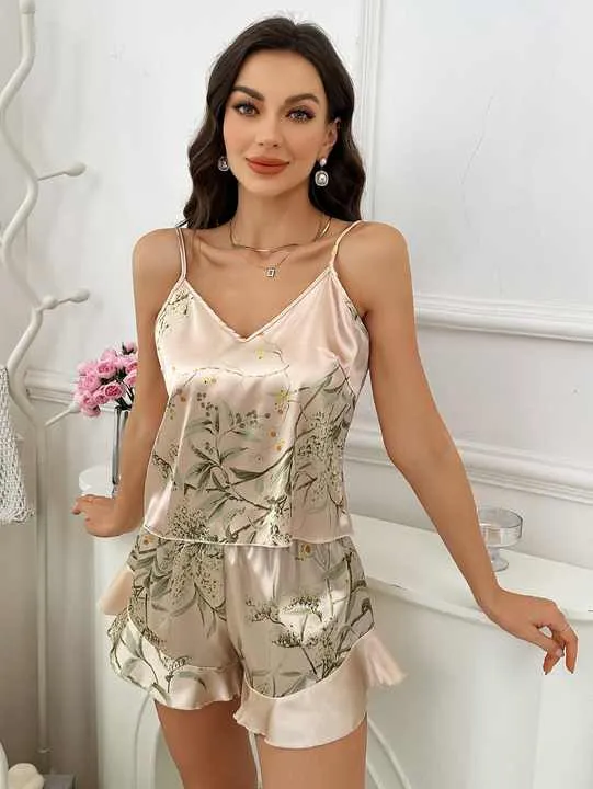 بدلات نوم نسائيه , Women's sleepwear