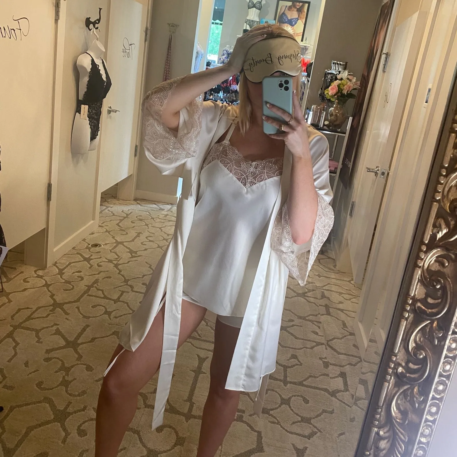 Flora Nikrooz Sydney Wrap Q81255 in Ivory