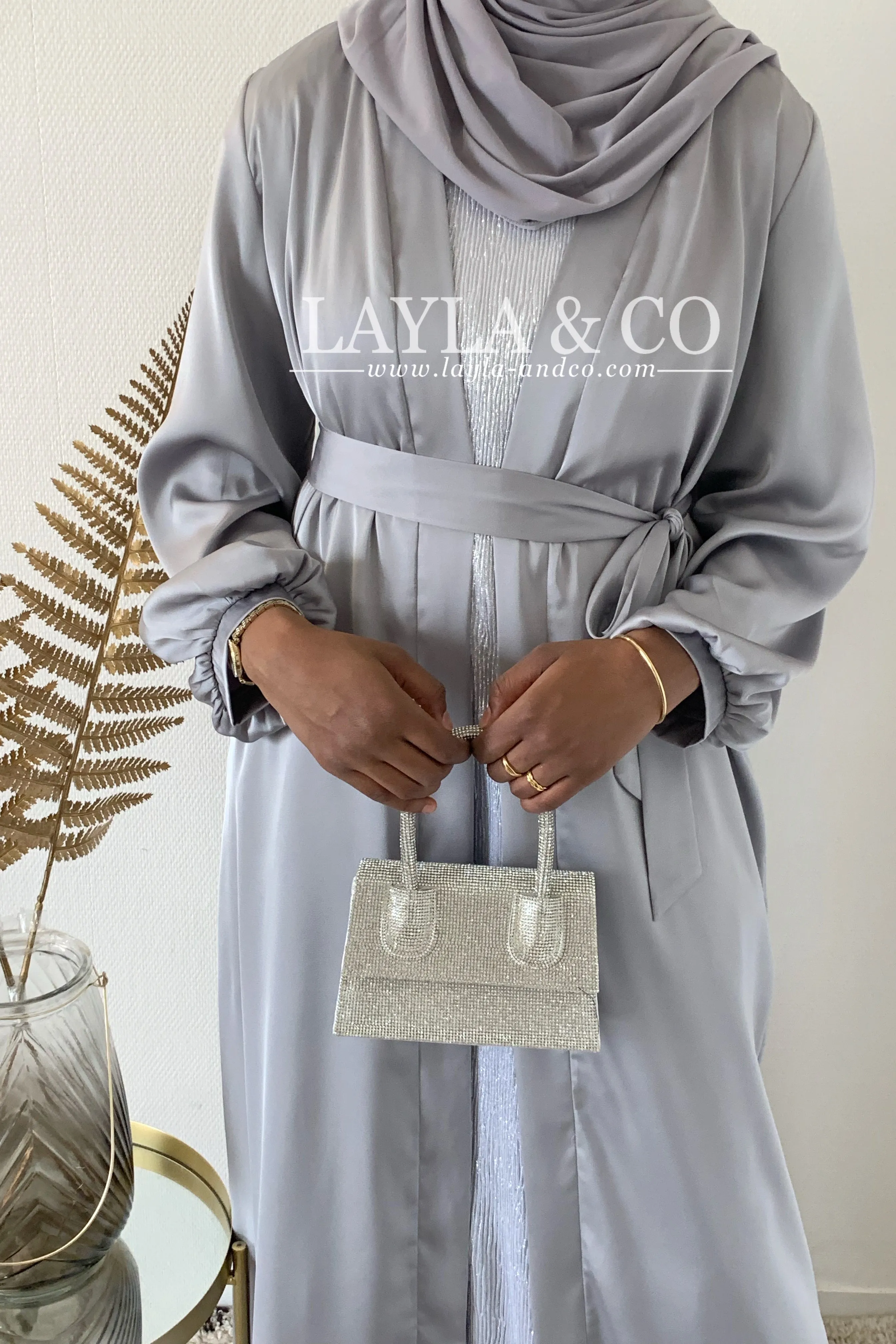 Kimono satiné manches bouffantes