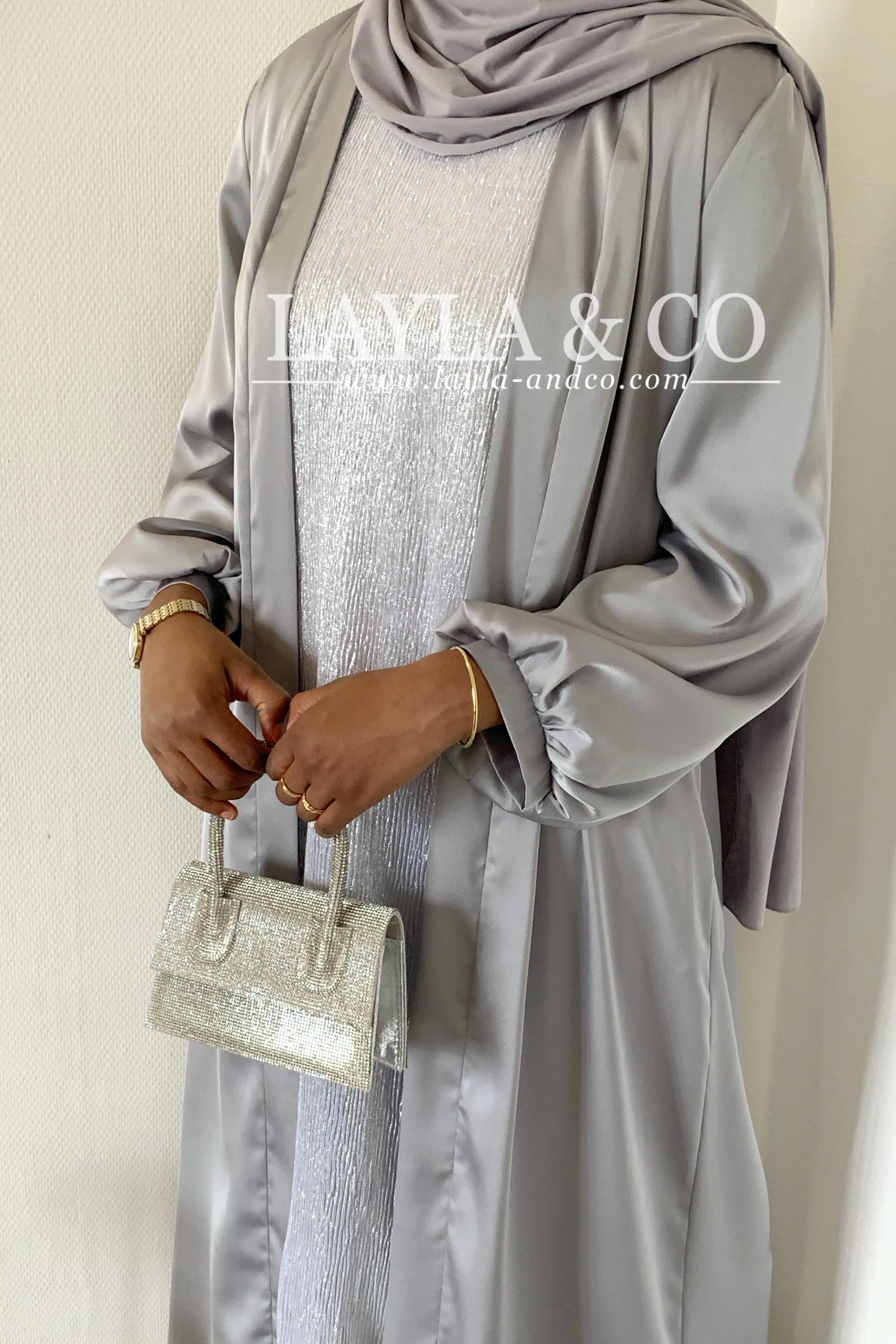 Kimono satiné manches bouffantes
