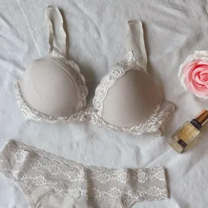 Natori Feathers Bra in Marble/Marscapone