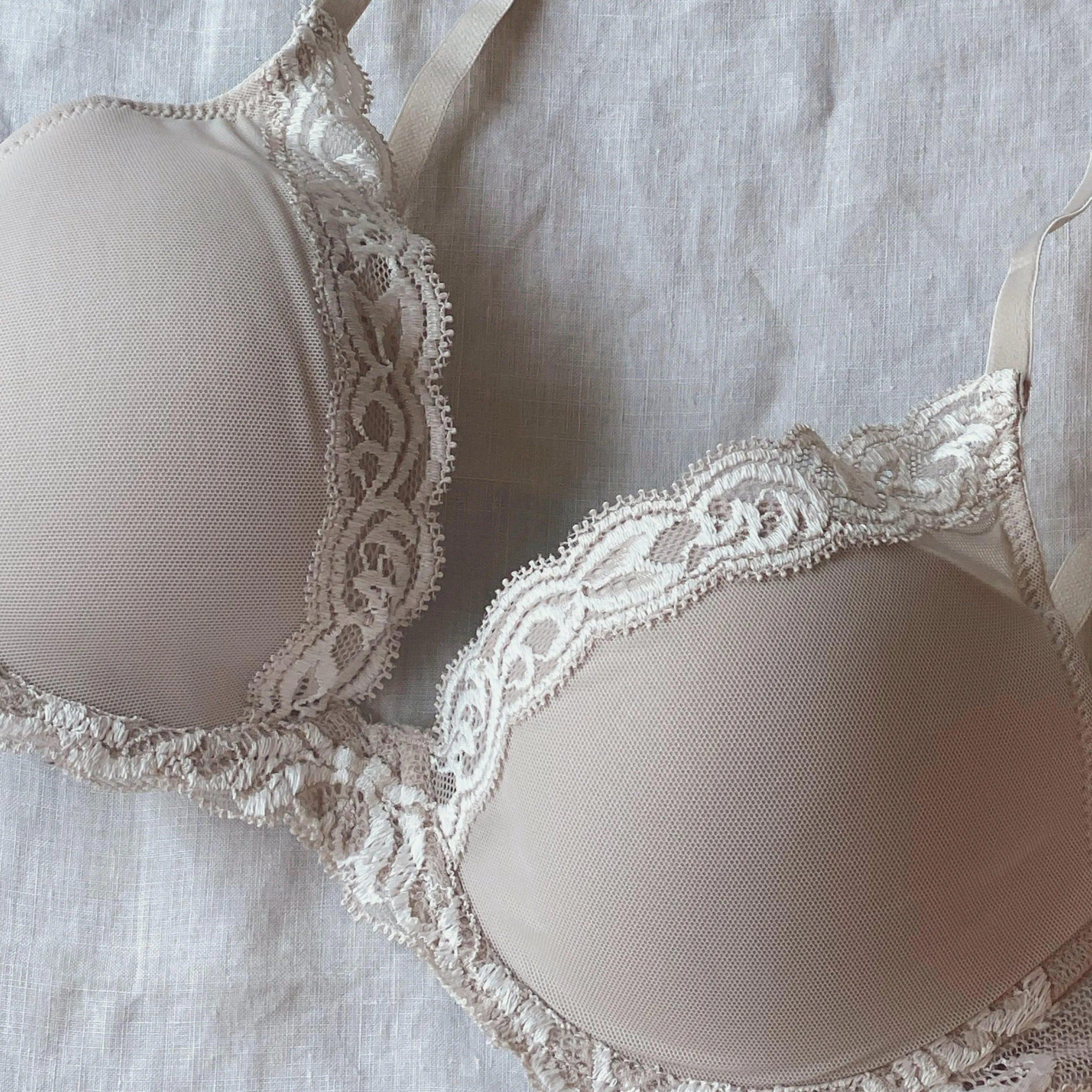 Natori Feathers Bra in Marble/Marscapone