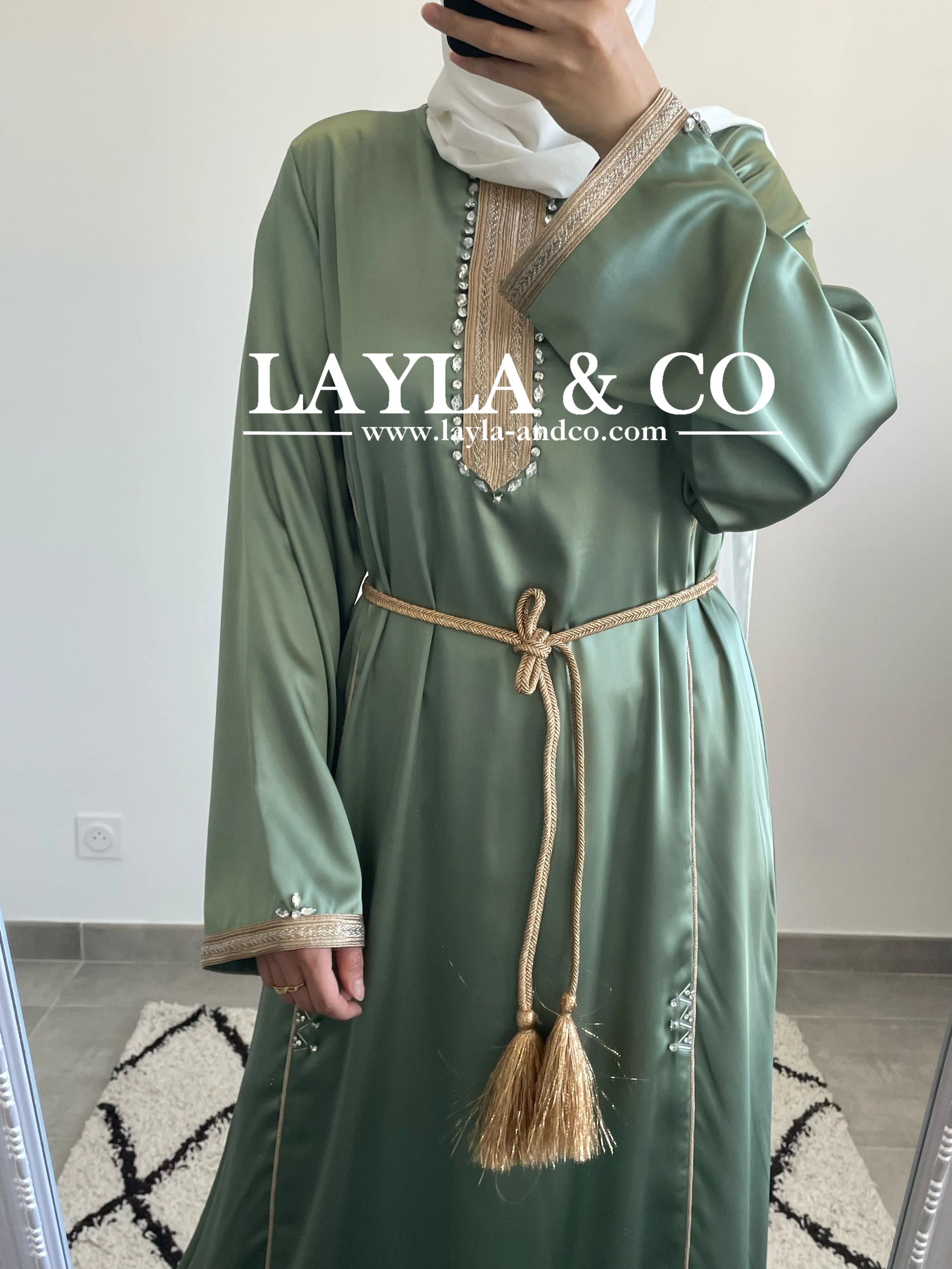 Robe caftan satiné