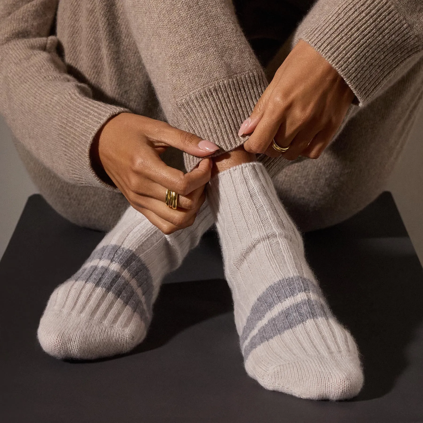 Short Cashmere Sock - Pearl/Heather Grey